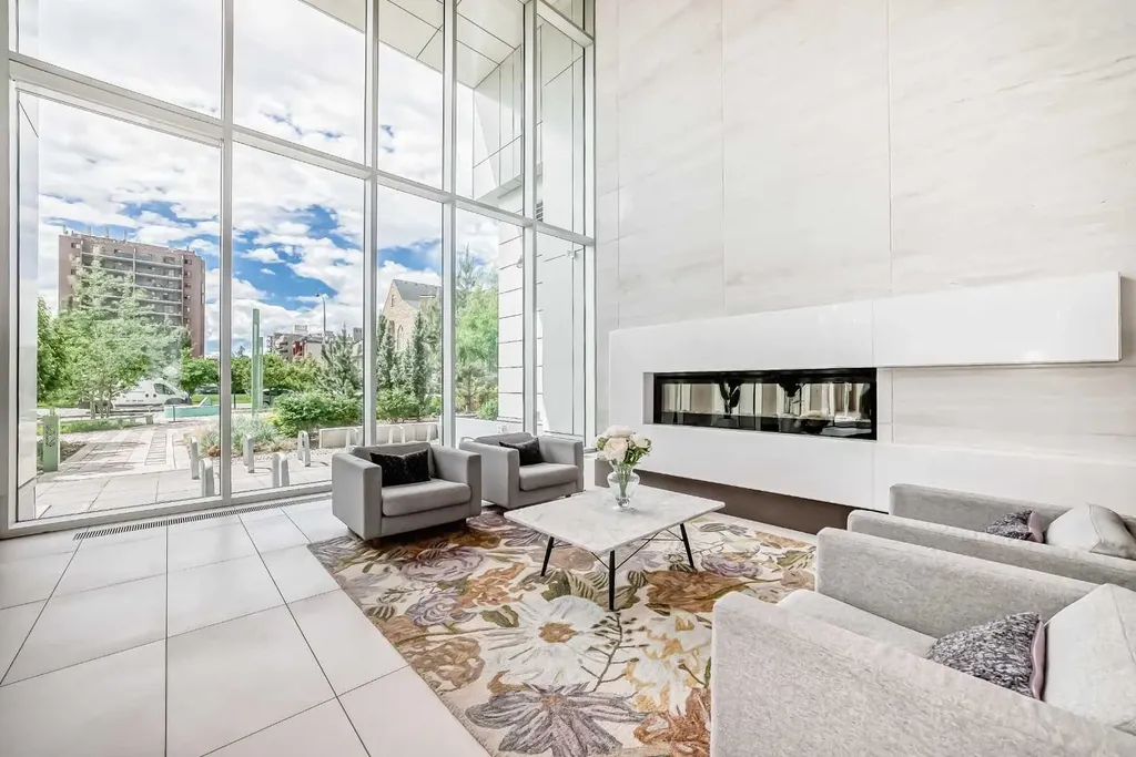 930 16 Avenue SW Calgary AB T2R 1C2