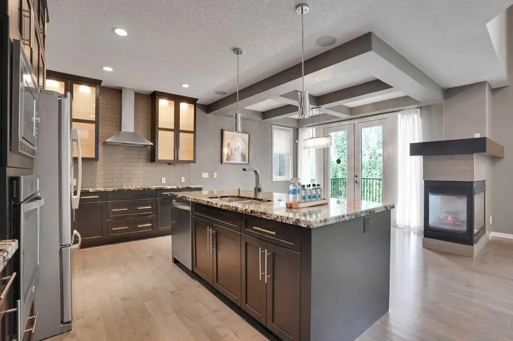 60 Cranarch Rise SE Calgary AB T3M1M3