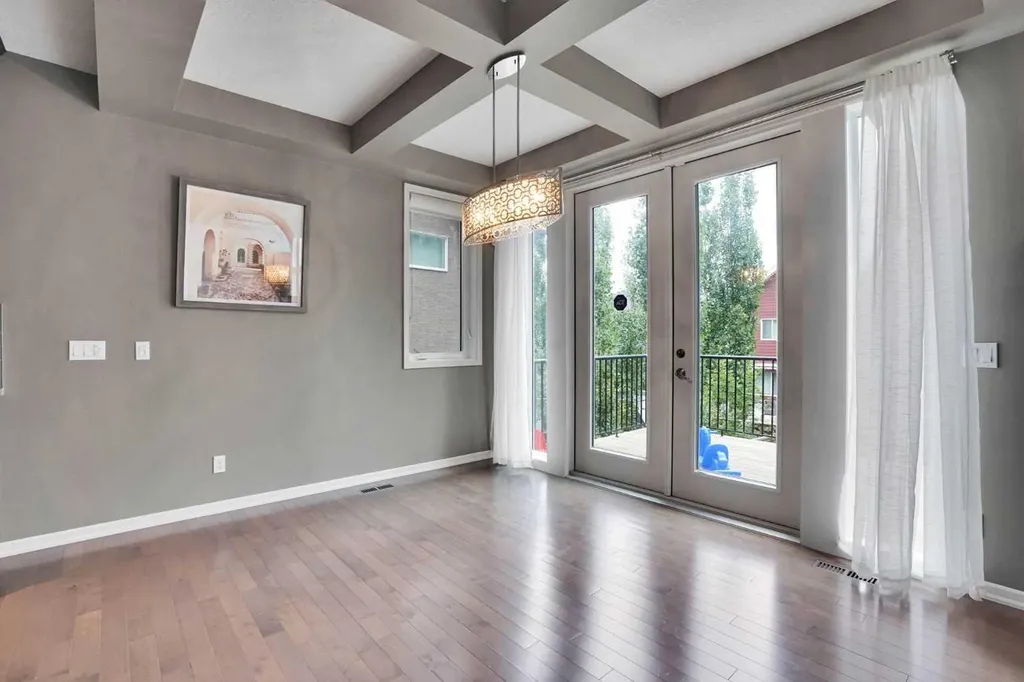 60 Cranarch Rise SE Calgary AB T3M1M3