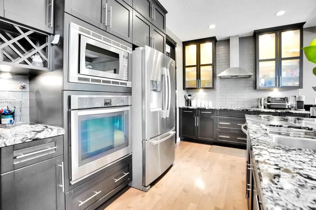 60 Cranarch Rise SE Calgary AB T3M1M3