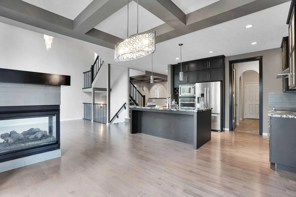 60 Cranarch Rise SE Calgary AB T3M1M3