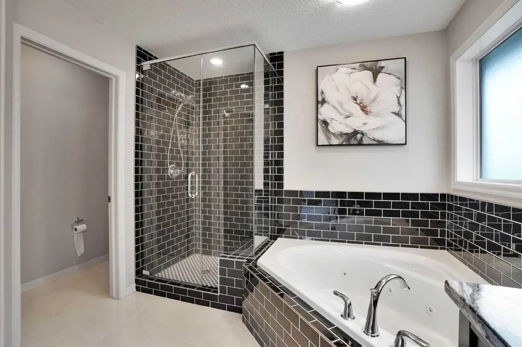 60 Cranarch Rise SE Calgary AB T3M1M3