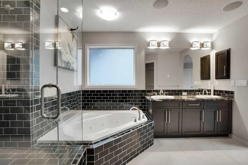60 Cranarch Rise SE Calgary AB T3M1M3