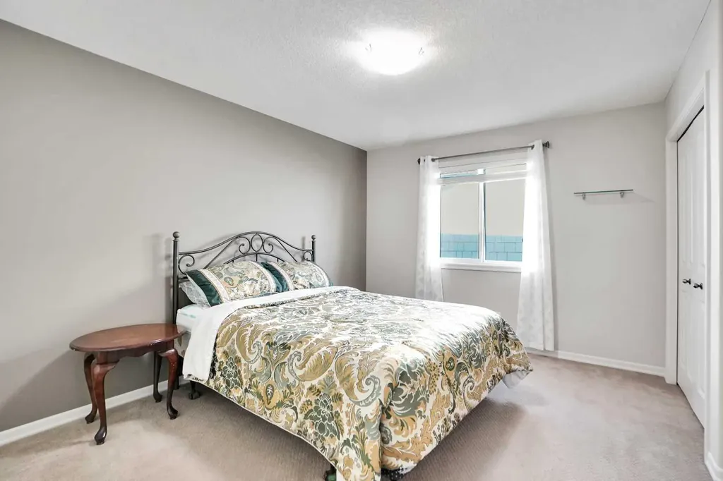 60 Cranarch Rise SE Calgary AB T3M1M3