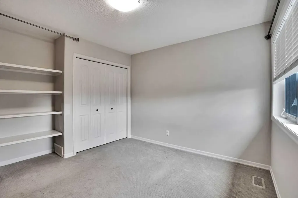 60 Cranarch Rise SE Calgary AB T3M1M3