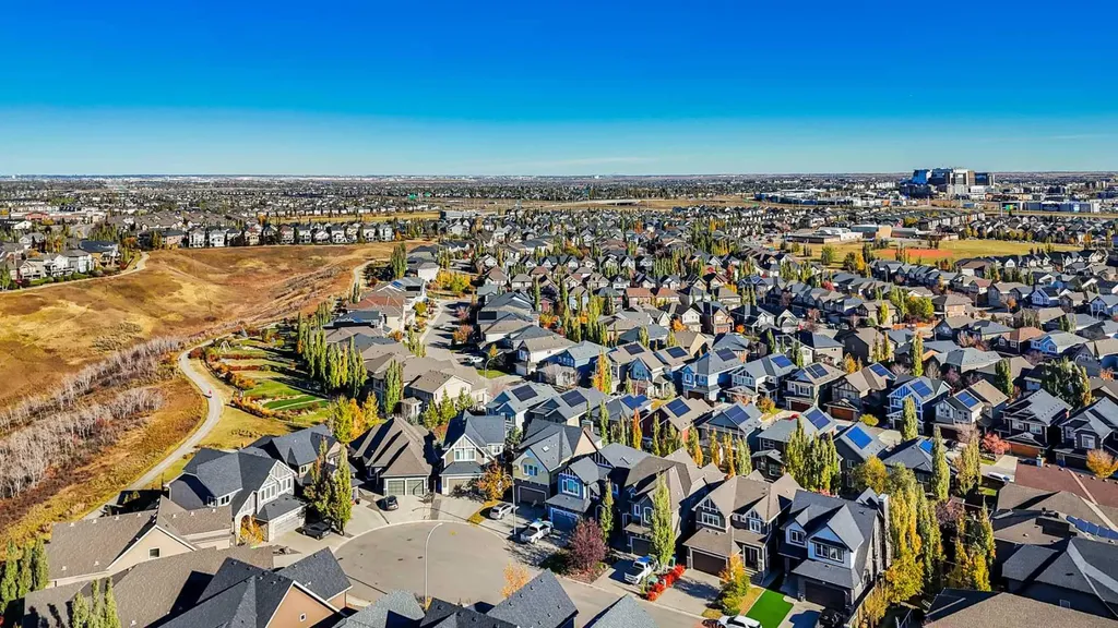 60 Cranarch Rise SE Calgary AB T3M1M3