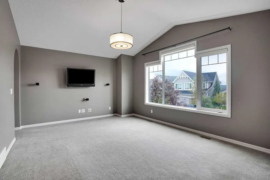 60 Cranarch Rise SE Calgary AB T3M1M3