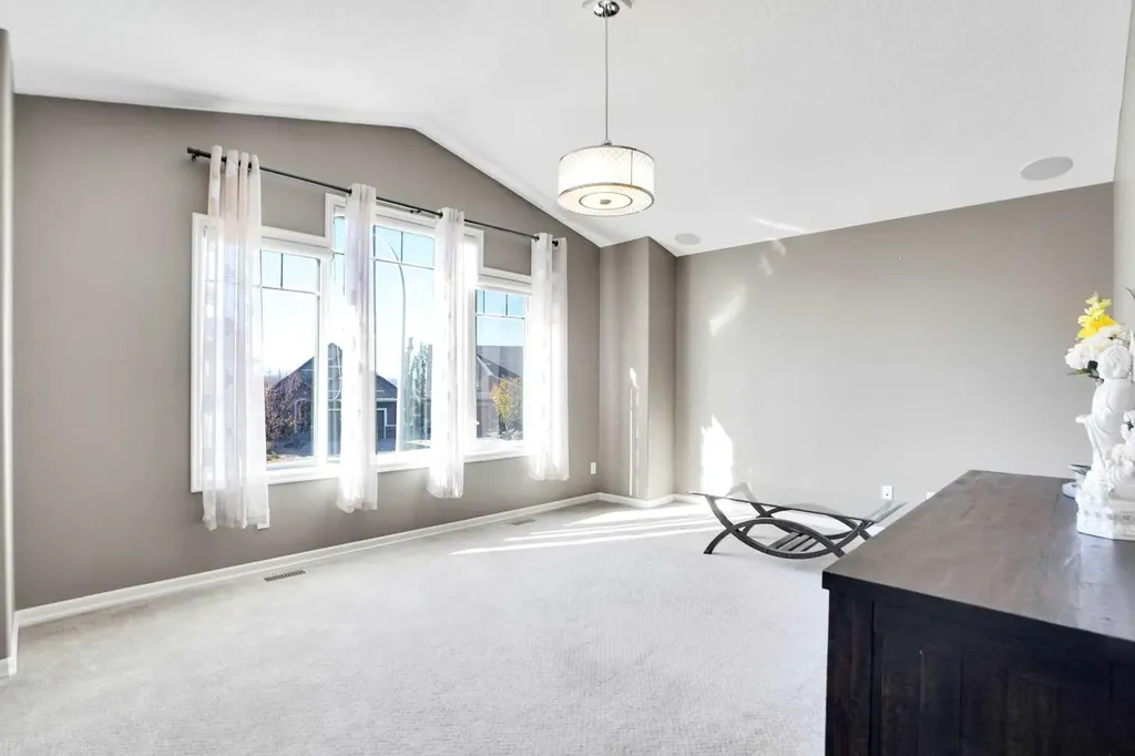 60 Cranarch Rise SE Calgary AB T3M1M3