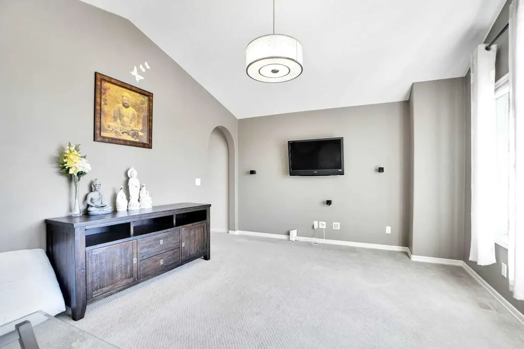 60 Cranarch Rise SE Calgary AB T3M1M3