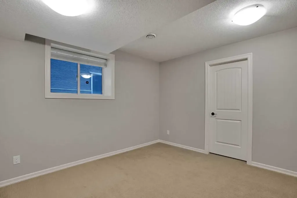 60 Cranarch Rise SE Calgary AB T3M1M3