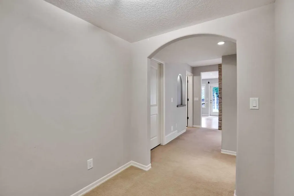 60 Cranarch Rise SE Calgary AB T3M1M3