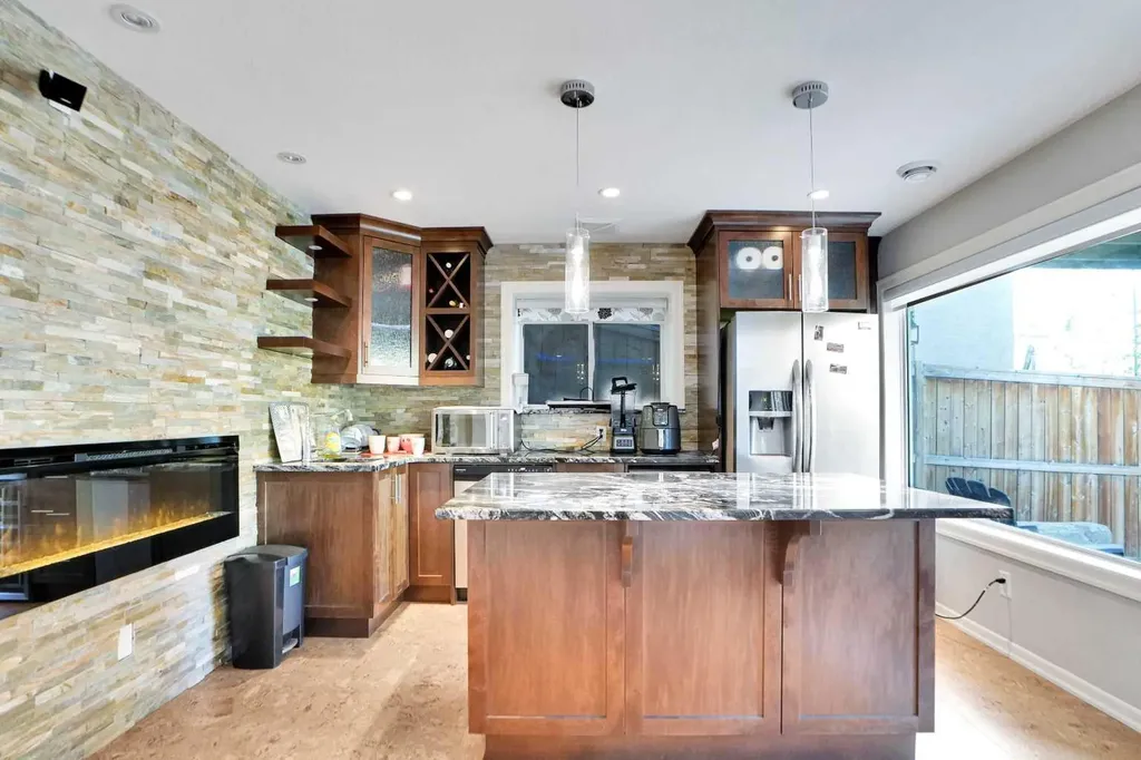 60 Cranarch Rise SE Calgary AB T3M1M3