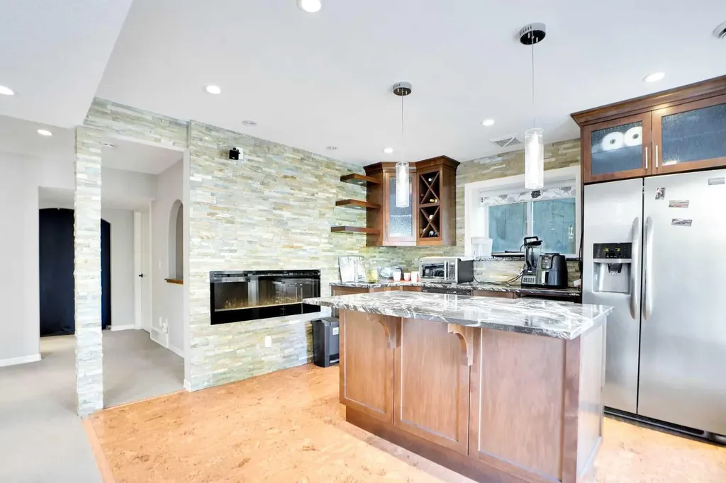 60 Cranarch Rise SE Calgary AB T3M1M3