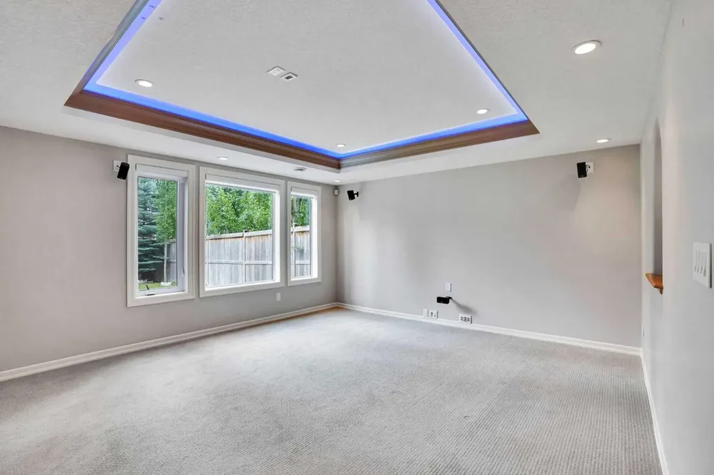 60 Cranarch Rise SE Calgary AB T3M1M3