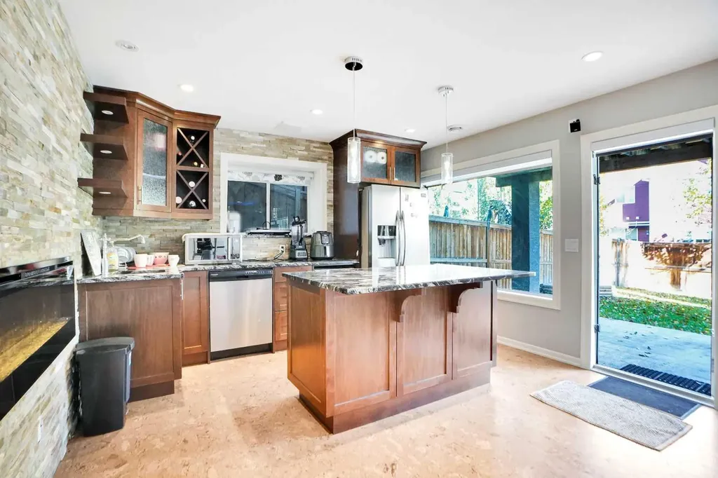 60 Cranarch Rise SE Calgary AB T3M1M3