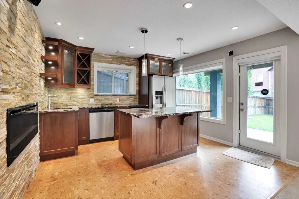 60 Cranarch Rise SE Calgary AB T3M1M3