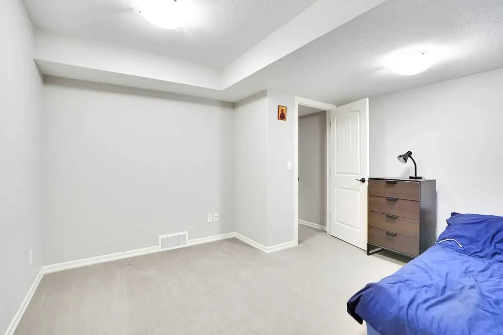 60 Cranarch Rise SE Calgary AB T3M1M3