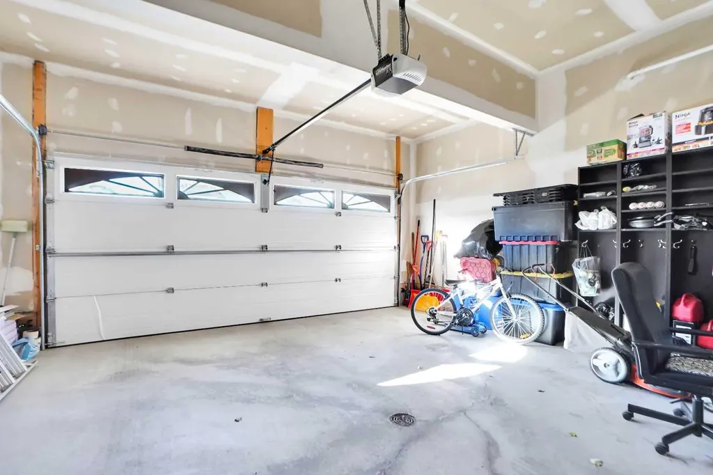 60 Cranarch Rise SE Calgary AB T3M1M3