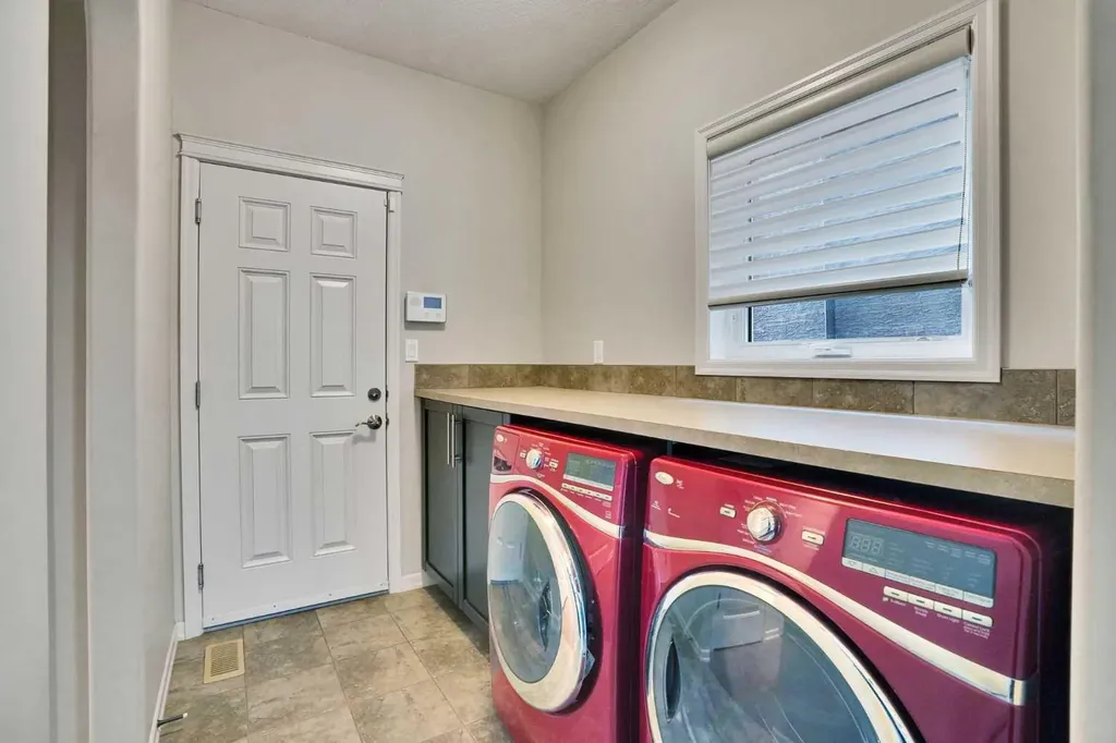 60 Cranarch Rise SE Calgary AB T3M1M3
