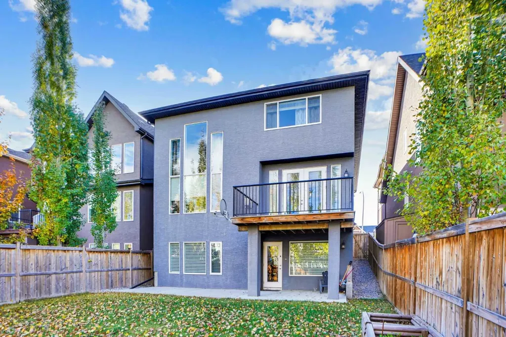 60 Cranarch Rise SE Calgary AB T3M1M3