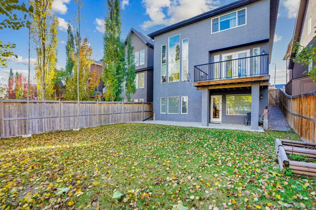 60 Cranarch Rise SE Calgary AB T3M1M3