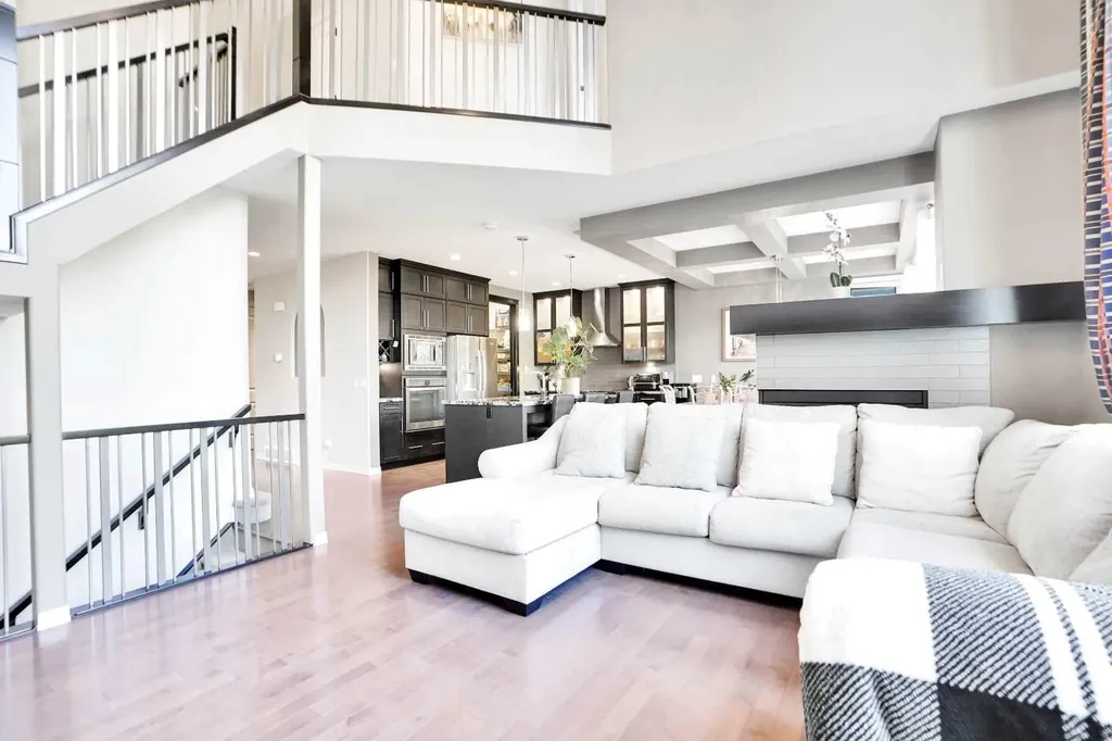 60 Cranarch Rise SE Calgary AB T3M1M3