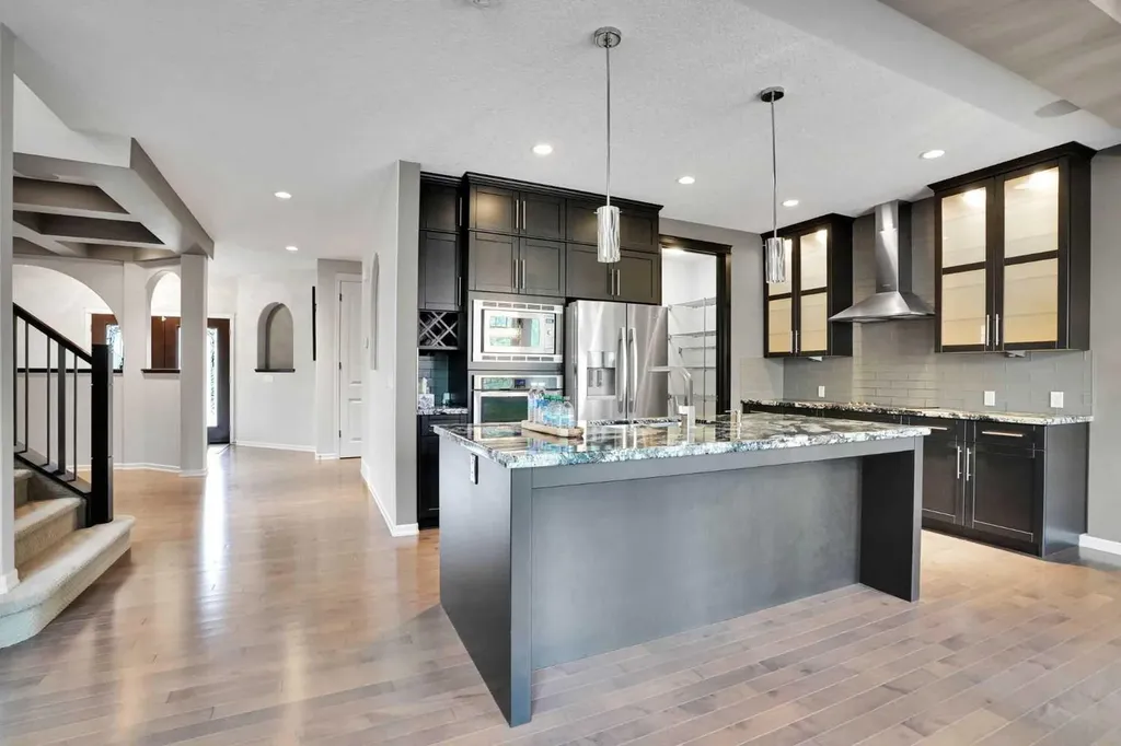 60 Cranarch Rise SE Calgary AB T3M1M3