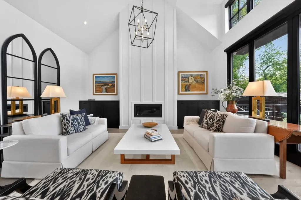 3021 3 Street SW Calgary AB T2S 1V2