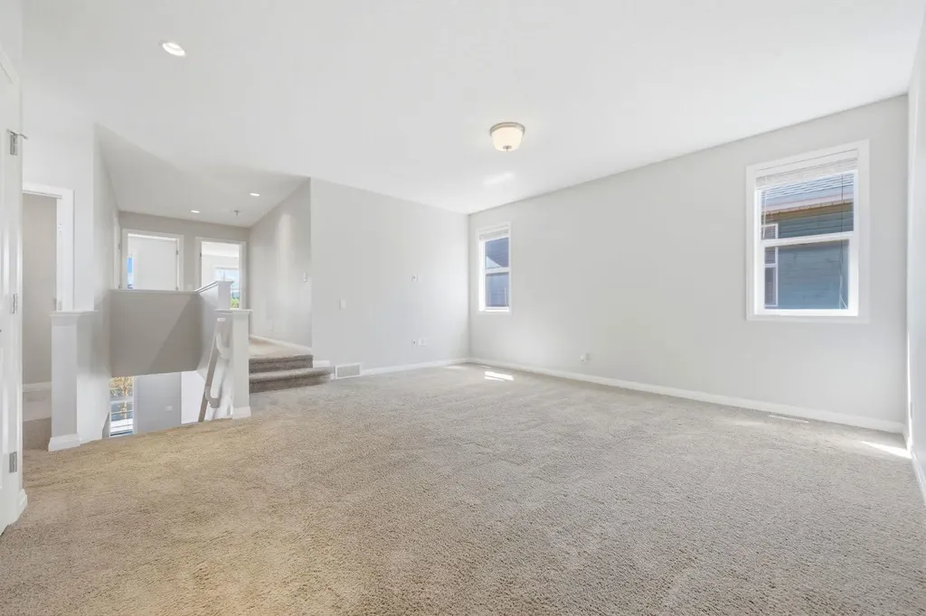 187 Evansfield Way NW Calgary AB T3P 0K3