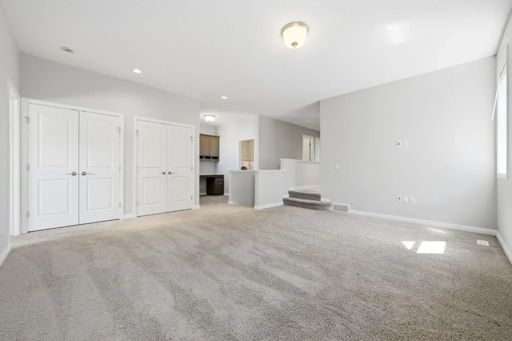 187 Evansfield Way NW Calgary AB T3P 0K3