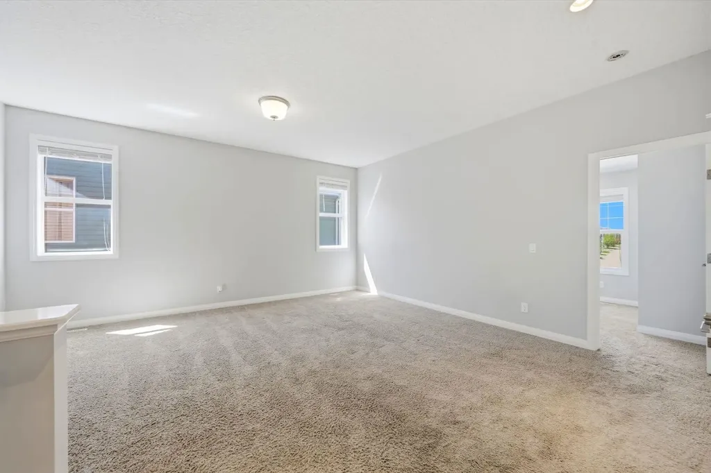 187 Evansfield Way NW Calgary AB T3P 0K3
