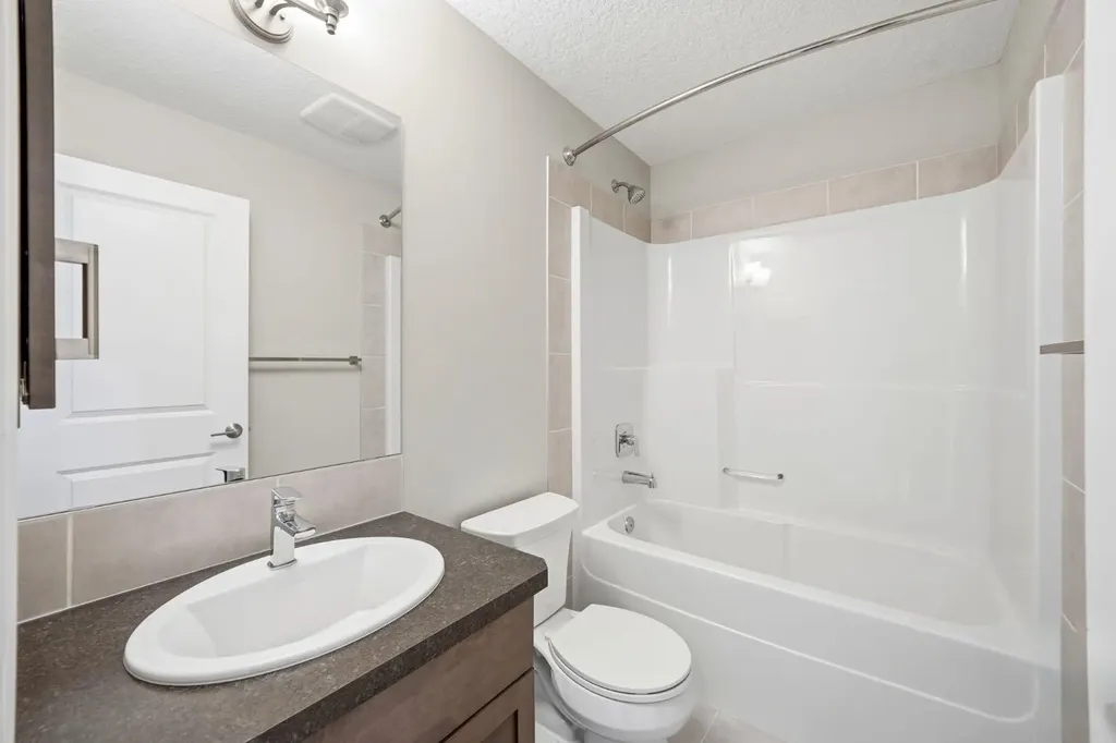 187 Evansfield Way NW Calgary AB T3P 0K3