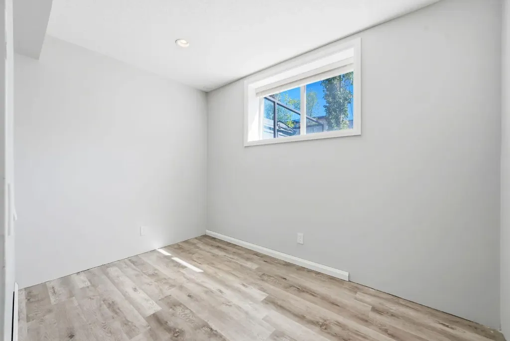 187 Evansfield Way NW Calgary AB T3P 0K3
