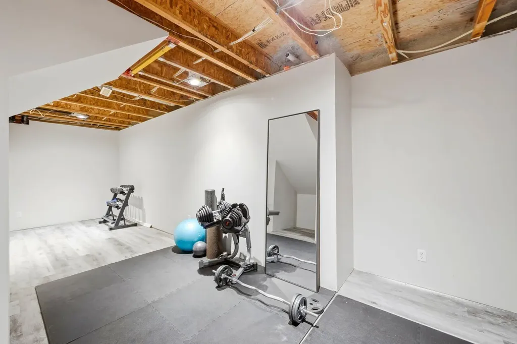187 Evansfield Way NW Calgary AB T3P 0K3