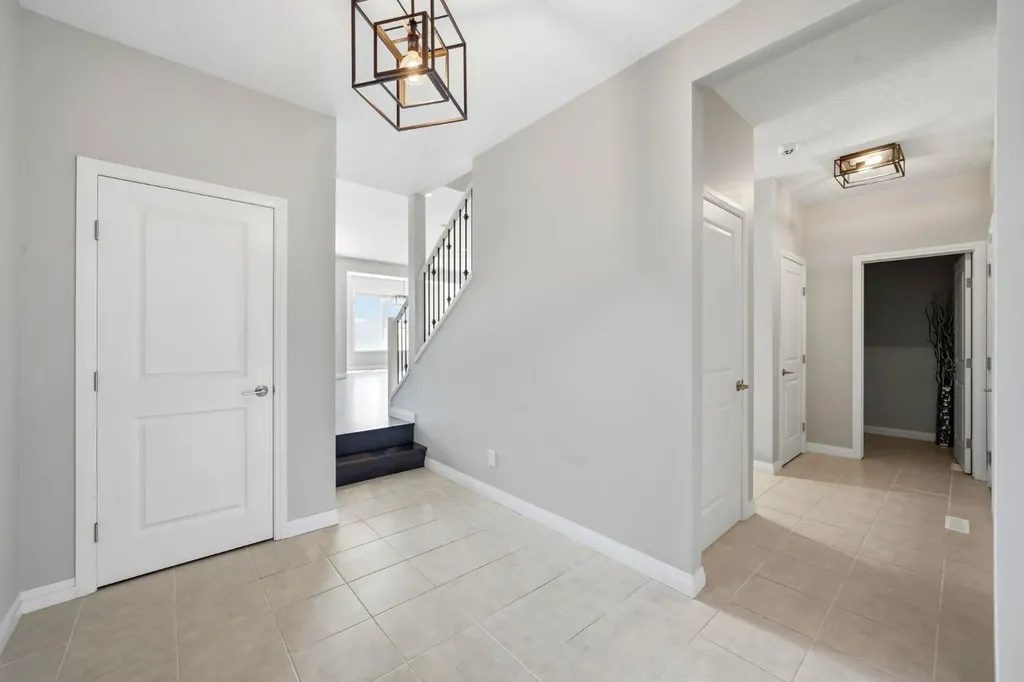 187 Evansfield Way NW Calgary AB T3P 0K3