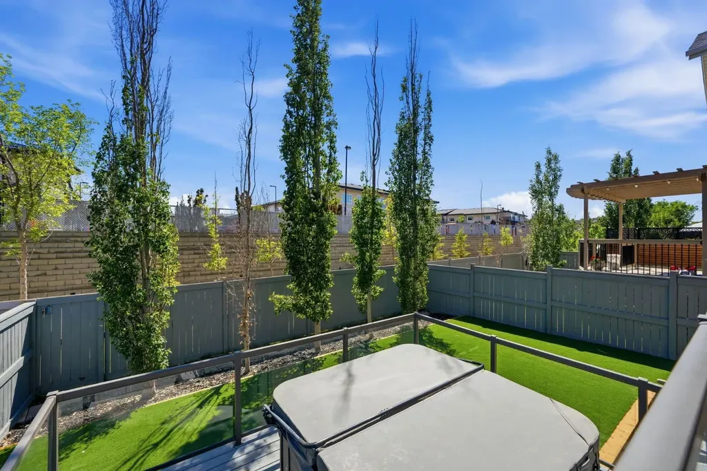 187 Evansfield Way NW Calgary AB T3P 0K3