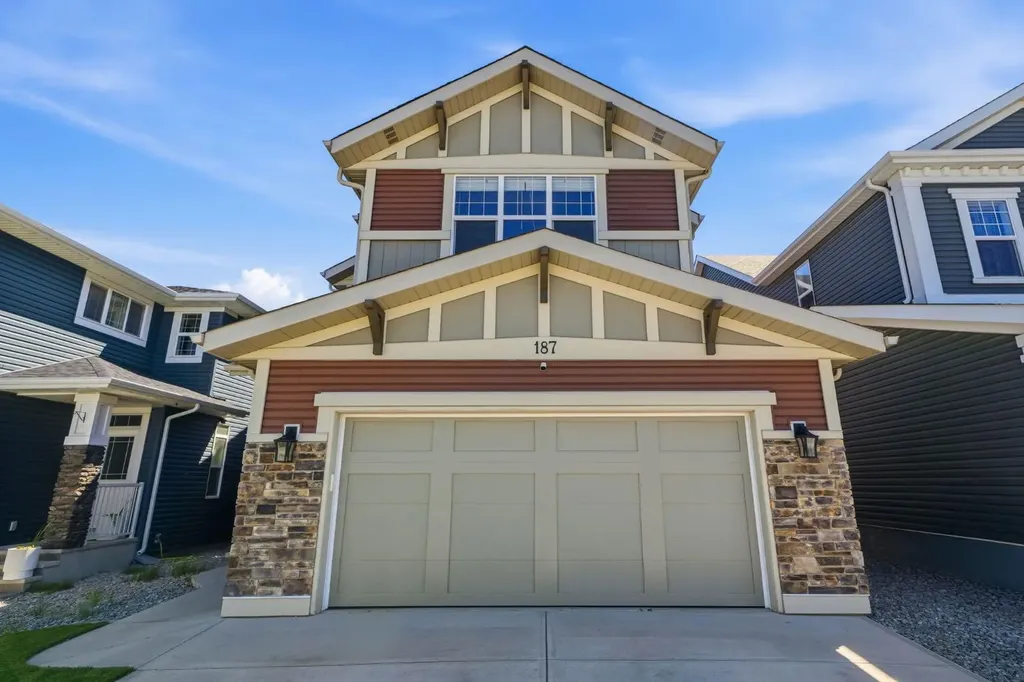 187 Evansfield Way NW Calgary AB T3P 0K3