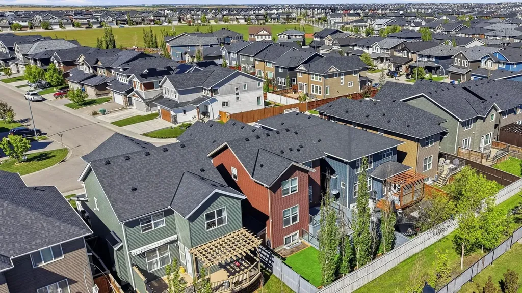 187 Evansfield Way NW Calgary AB T3P 0K3