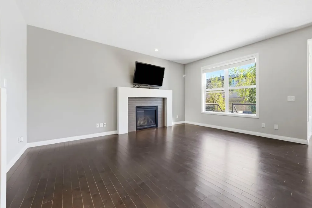 187 Evansfield Way NW Calgary AB T3P 0K3