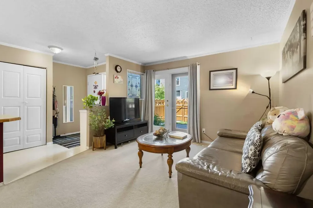 203 Grier Terrace NE Calgary AB T2K5Y7