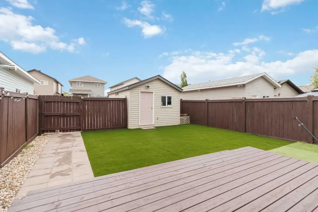 124 Crown Creek Lane Fort Mcmurray AB T9K 2V1