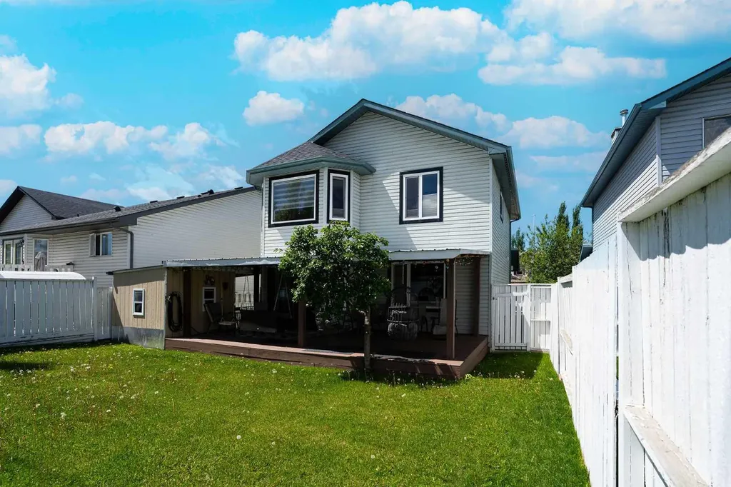 270 Somerside Park SW Calgary AB T2Y 3G5