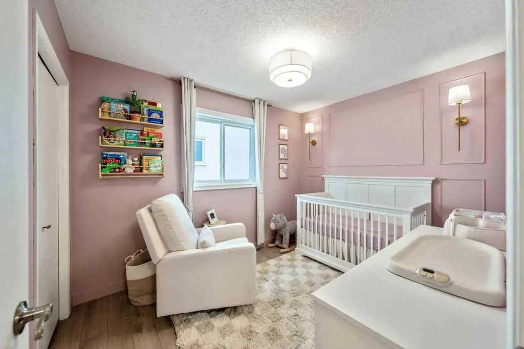 92 Waterstone Crescent SE Airdrie AB T4B 2E5