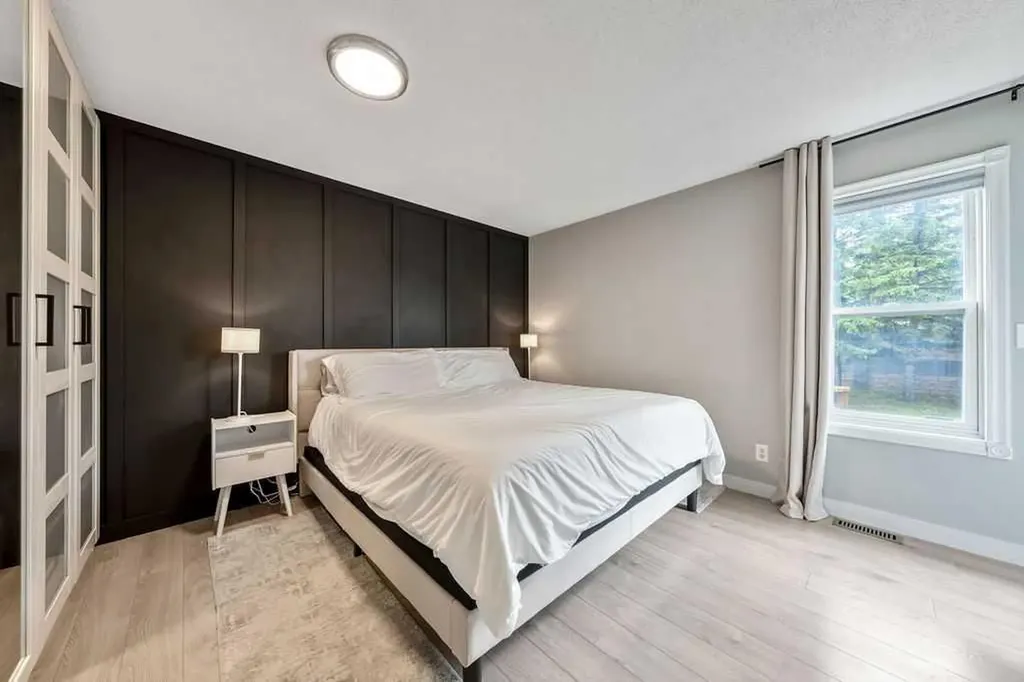 92 Waterstone Crescent SE Airdrie AB T4B 2E5
