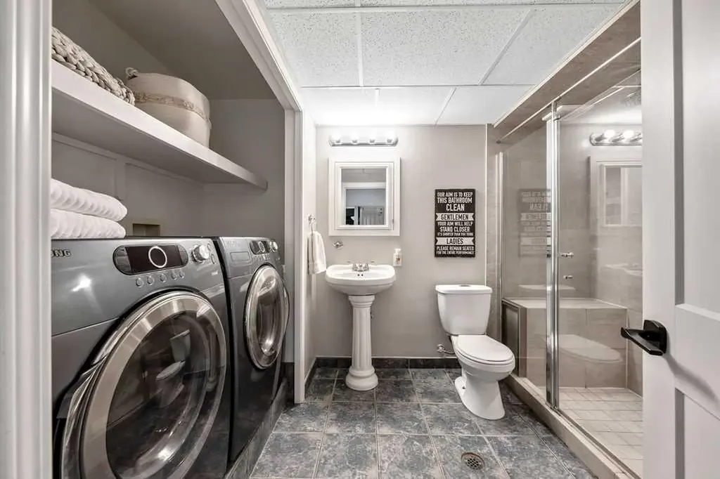 92 Waterstone Crescent SE Airdrie AB T4B 2E5