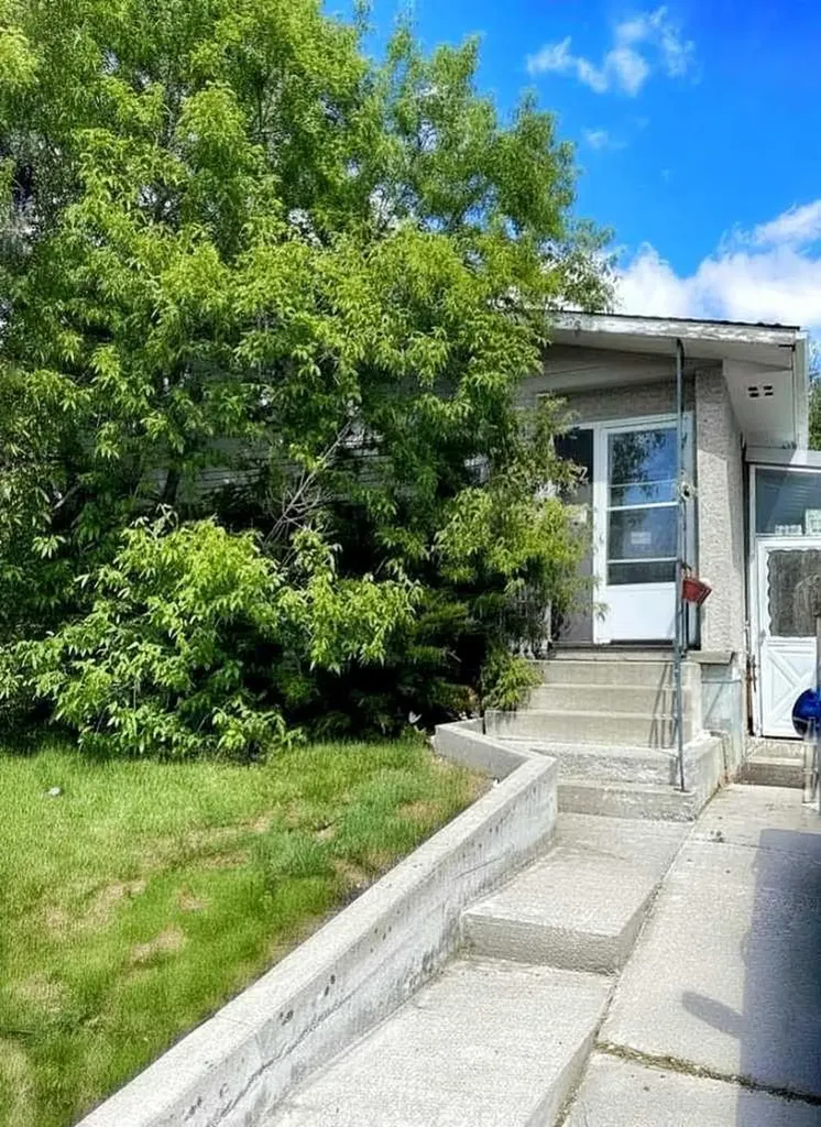 132 Allandale Close SE Calgary AB T2H 1V9