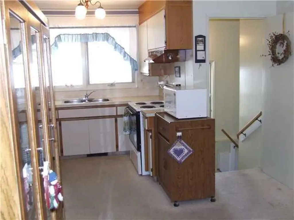 132 Allandale Close SE Calgary AB T2H 1V9