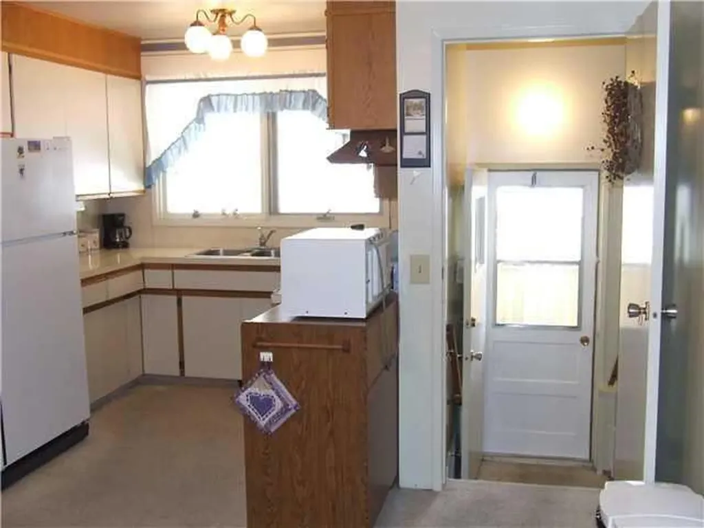 132 Allandale Close SE Calgary AB T2H 1V9