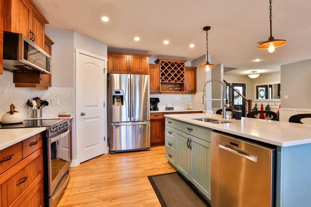 287 Firelight Crescent W Lethbridge AB T1J 4B2