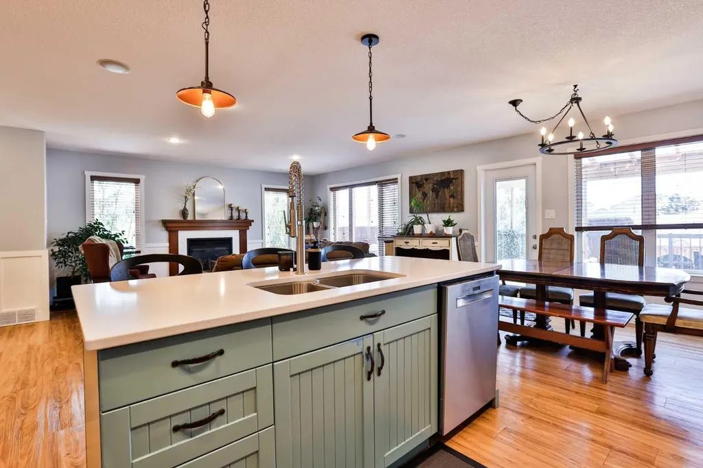 287 Firelight Crescent W Lethbridge AB T1J 4B2
